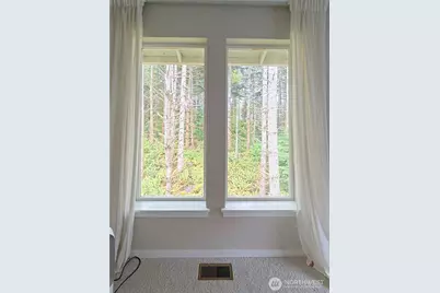 24033 Lily Pl SE, Black Diamond, WA 98010 - Photo 21