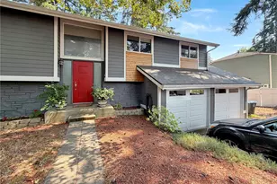 1162 Grow Ave NW, Bainbridge Island, WA 98110 - Photo 1