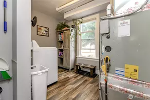 204 SE 2nd St, Rainier, WA 98576 - Photo 23