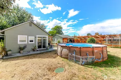 204 SE 2nd Street, Rainier, WA 98576 - Photo 7
