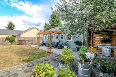 204 SE 2nd Street, Rainier, WA 98576 - Photo 13