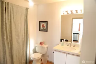 154 18th Ave, Seattle, WA 98122 - Photo 15
