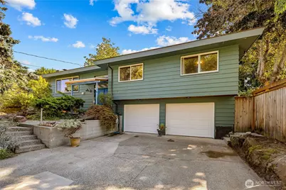 1216 Dayton Ave NE, Renton, WA 98056 - Photo 1