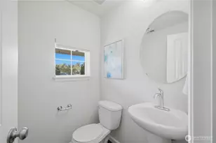 20124 S Danvers Rd, Lynnwood, WA 98036 - Photo 13