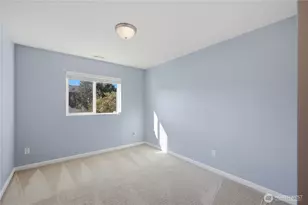 20124 S Danvers Rd, Lynnwood, WA 98036 - Photo 23