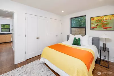 12054 20th Avenue NE, Seattle, WA 98125 - Photo 17