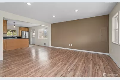 13315 Valley Avenue E, Sumner, WA 98390 - Photo 9