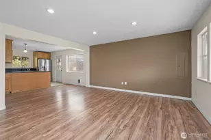 13315 Valley Ave E, Sumner, WA 98390 - Photo 9