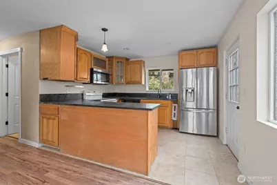 13315 Valley Avenue E, Sumner, WA 98390 - Photo 7