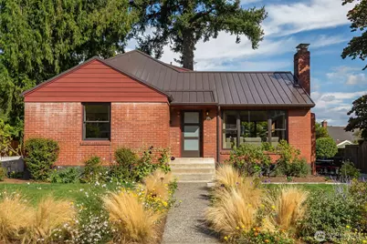 7318 54th Avenue NE, Seattle, WA 98115 - Photo 1
