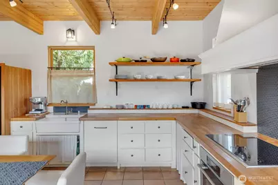 7318 54th Avenue NE, Seattle, WA 98115 - Photo 11