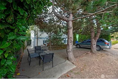 9253 3rd Avenue NW, Seattle, WA 98133 - Photo 13