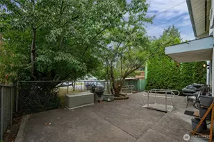 9253 3rd Ave NW, Seattle, WA 98133 - Photo 17