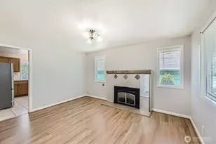 9253 3rd Ave NW, Seattle, WA 98133 - Photo 3