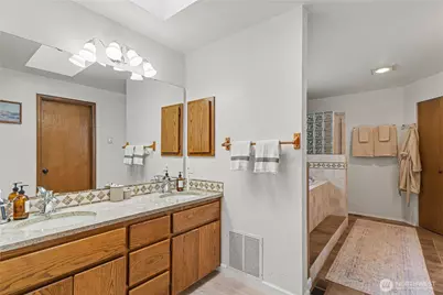 11902 NE 168th Street, Bothell, WA 98011 - Photo 17