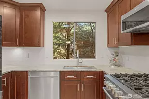 14015 60th Ave W, Edmonds, WA 98026 - Photo 9