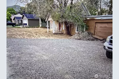 1322 4th Street, Wenatchee, WA 98801 - Photo 13