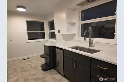 420 E Connecticut, Bellingham, WA 98225 - Photo 9