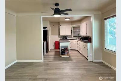 210 W 4th Avenue, Odessa, WA 99159 - Photo 5