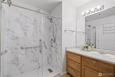 7912 170th Avenue NE #204, Redmond, WA 98052 - Photo 13