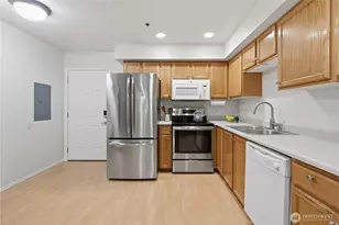 7912 170th Ave NE, Redmond, WA 98052 - Photo 7