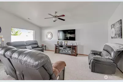 1534 Larkspur Drive, Richland, WA 98352 - Photo 5