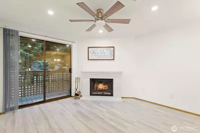 3322 I Street NE #E203, Auburn, WA 98002 - Photo 9