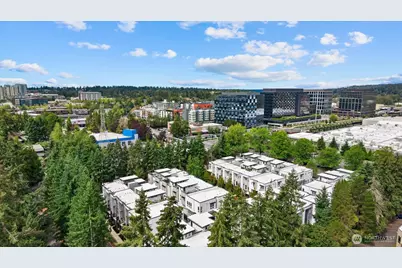 1022 124th Court NE #E4, Bellevue, WA 98005 - Photo 1