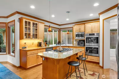 14222 SE 90th Street, Newcastle, WA 98059 - Photo 9