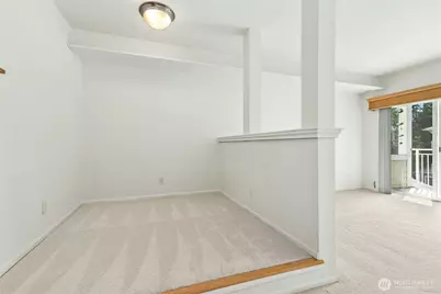517 225th Lane NE #E202, Sammamish, WA 98074 - Photo 13