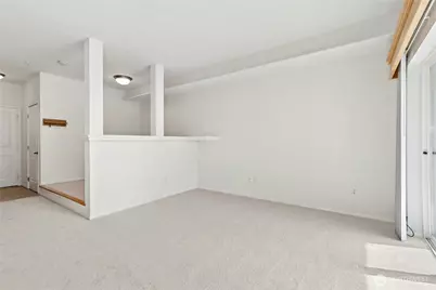 517 225th Lane NE #E202, Sammamish, WA 98074 - Photo 9