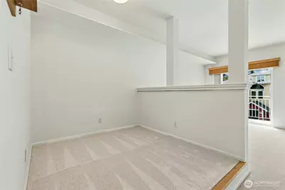 517 225th Lane NE #E202, Sammamish, WA 98074 - Photo 11