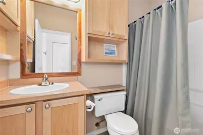 517 225th Lane NE #E202, Sammamish, WA 98074 - Photo 17