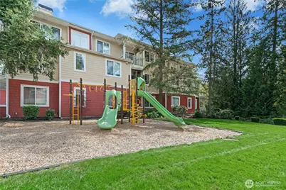 517 225th Lane NE #E202, Sammamish, WA 98074 - Photo 25