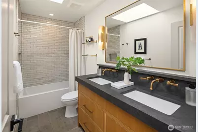 23 Prospect Street, Seattle, WA 98109 - Photo 19