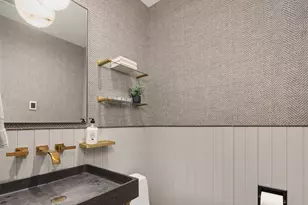 23 Prospect St, Seattle, WA 98109 - Photo 11