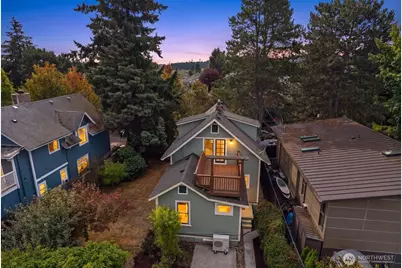 734 N 75th Street, Seattle, WA 98103 - Photo 29