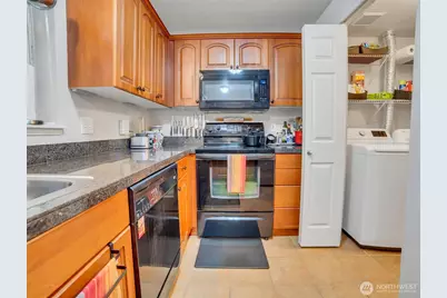 15433 Country Club Drive #C104, Mill Creek, WA 98012 - Photo 3