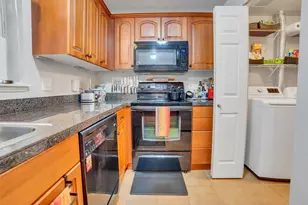 15433 Country Club Dr, Mill Creek, WA 98012 - Photo 3