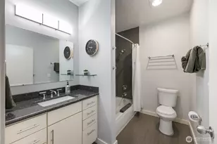 2415 2nd Ave, Seattle, WA 98121 - Photo 15