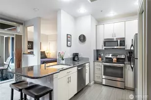 2415 2nd Ave, Seattle, WA 98121 - Photo 5