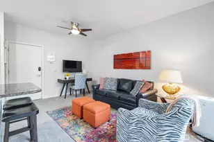 2415 2nd Ave, Seattle, WA 98121 - Photo 9
