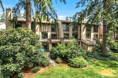13730 15th Avenue NE #F105, Seattle, WA 98125 - Photo 27