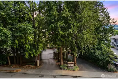 13730 15th Avenue NE #F105, Seattle, WA 98125 - Photo 39