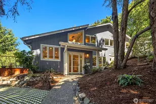 5610 W Mercer Way, Mercer Island, WA 98040 - Photo 1
