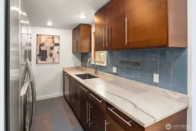 607 23rd Avenue E, Seattle, WA 98112 - Photo 11