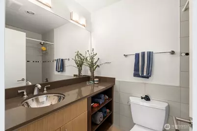 500 Fifth Avenue W #505, Seattle, WA 98119 - Photo 21