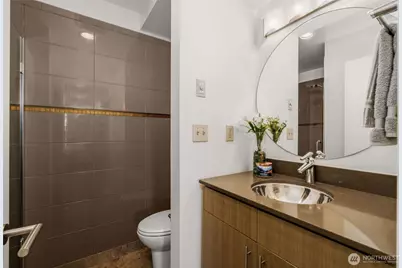 500 Fifth Avenue W #505, Seattle, WA 98119 - Photo 17