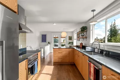 4108 41st Avenue S, Seattle, WA 98118 - Photo 7
