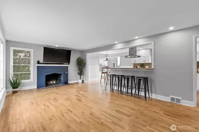 3712 37th Avenue SW, Seattle, WA 98126 - Photo 5